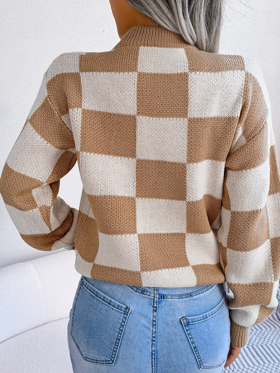 Elsa | Checked long-sleeved sweater with stand-up collar - Image 8