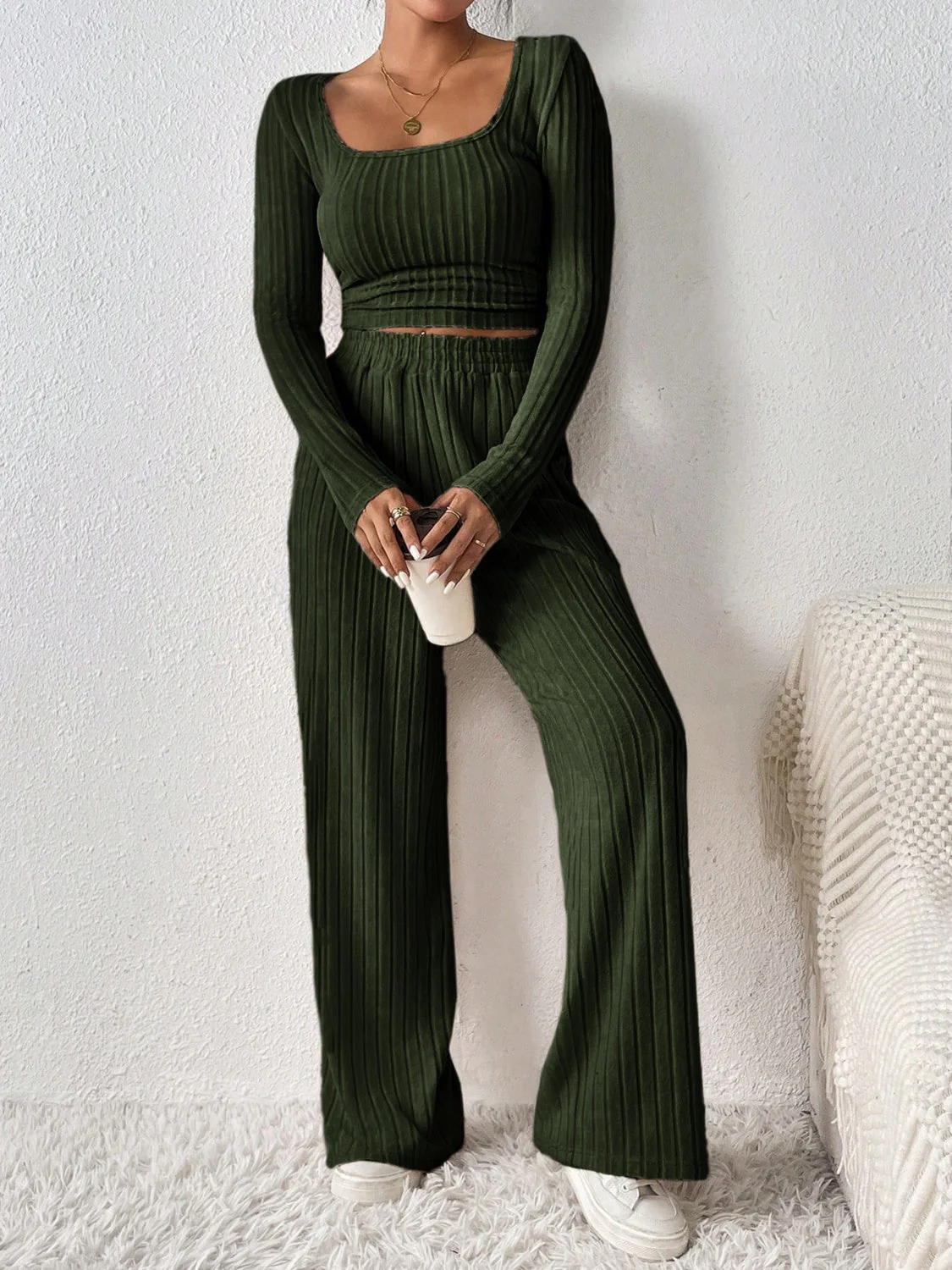 Emilie | Long sleeve top and scoop neck trousers set - Image 13