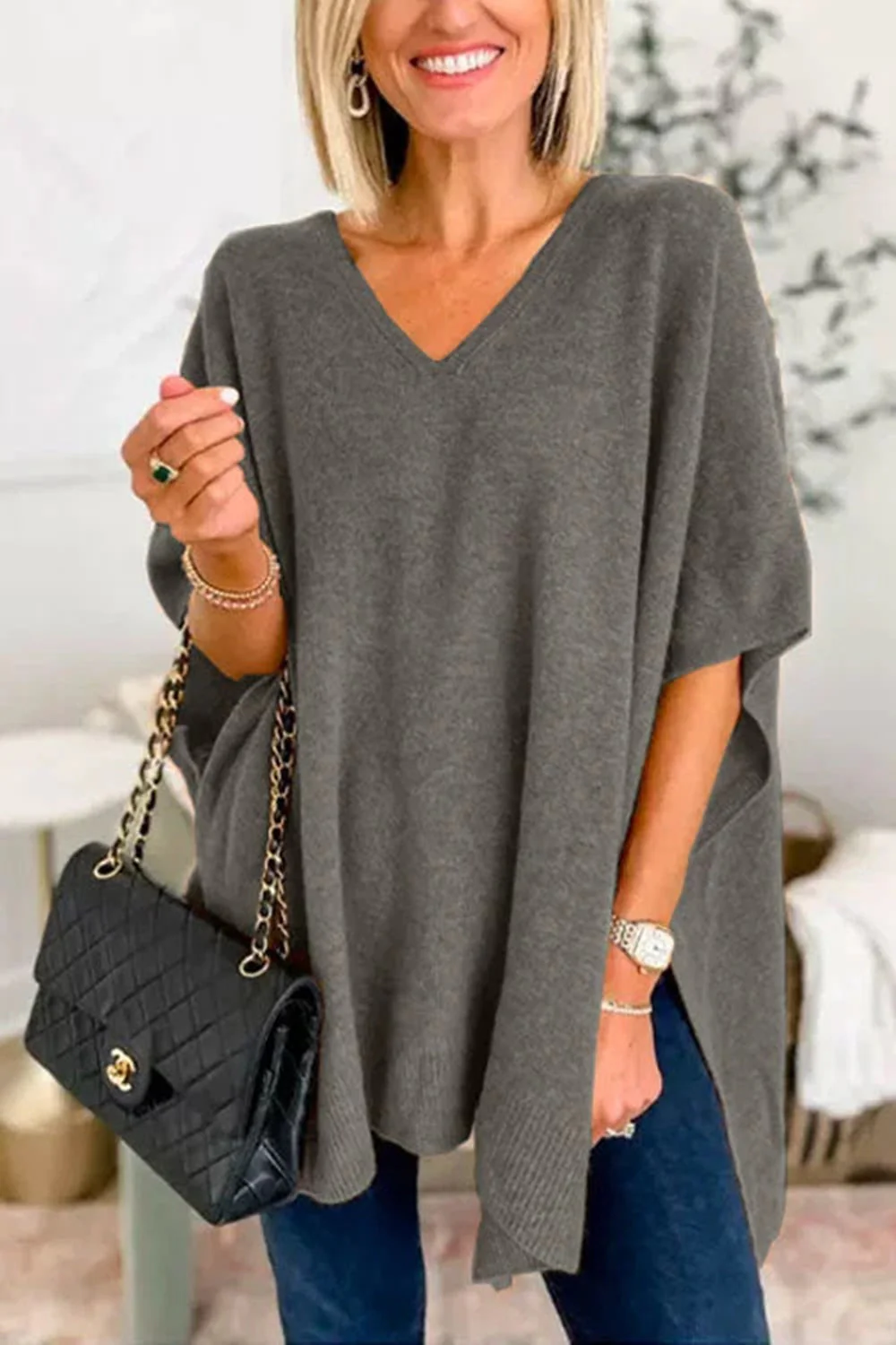 Erika | Slit knit top with V-neck and half sleeves - Image 13