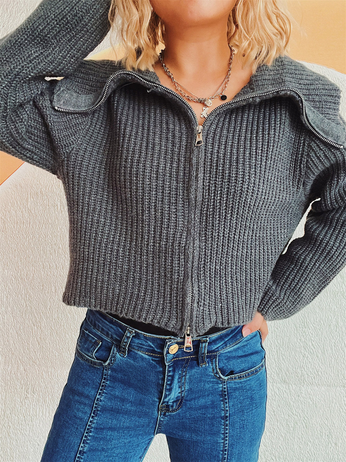 Estefanía | Long-sleeved cardigan with collar and zip - Image 12