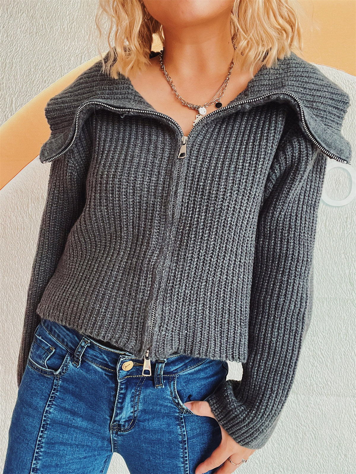 Estefanía | Long-sleeved cardigan with collar and zip - Image 13