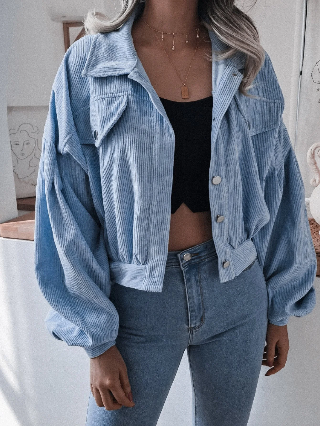 Esther | Cropped corduroy jacket with lantern sleeves - Image 2