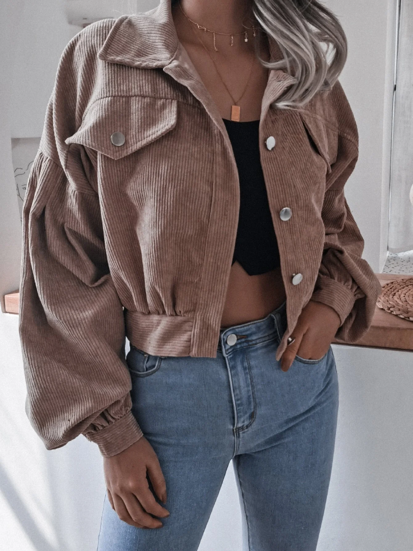 Esther | Cropped corduroy jacket with lantern sleeves - Image 5