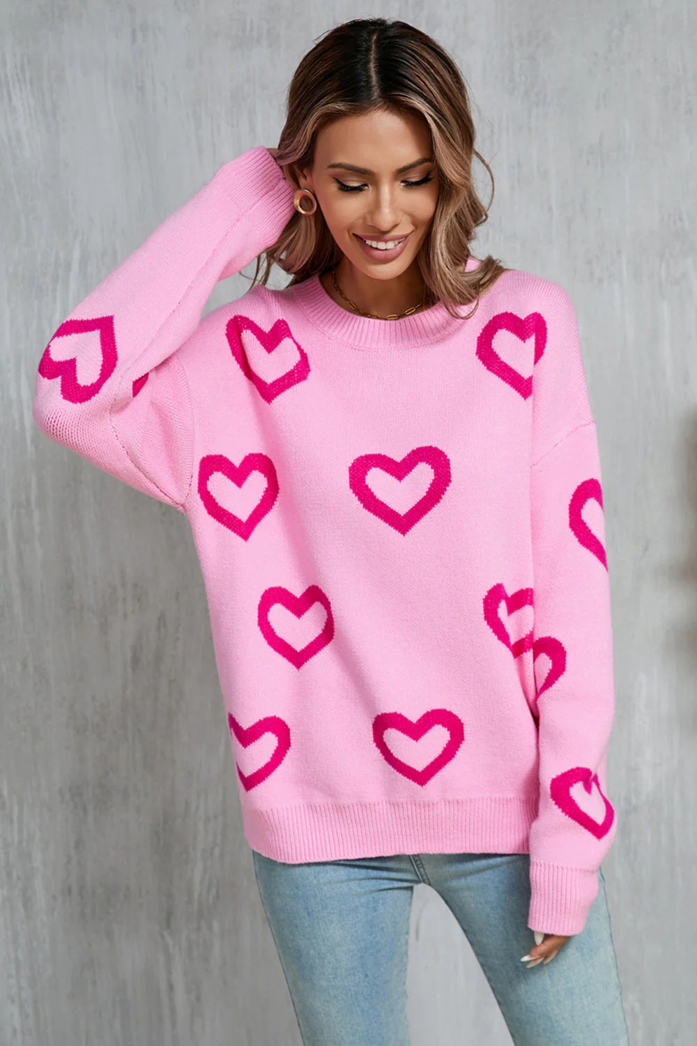 Estrella | Heart-shaped, long-sleeved sweater with a crew neck and dropped shoulders - Image 4