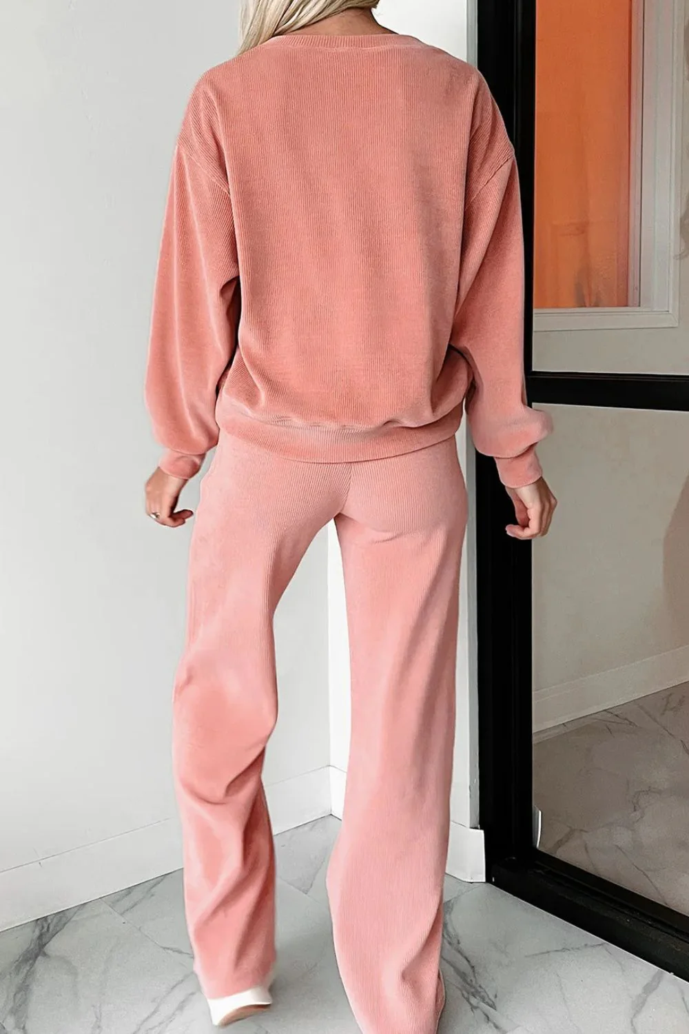 Eva | Set consisting of a long-sleeved top and crew-neck trousers - Image 3