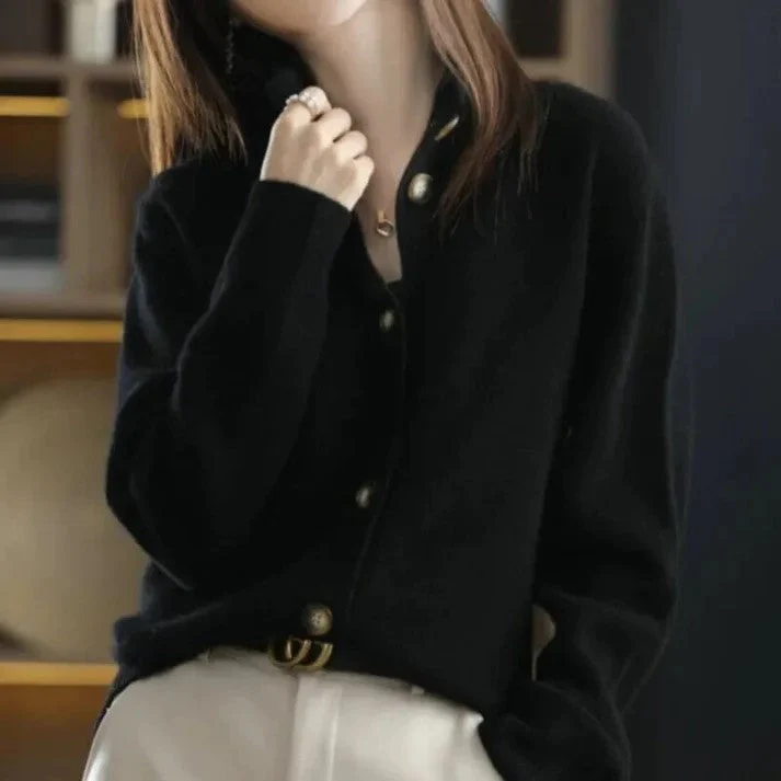 Evelina | Kanikaó Relaxed and timeless sweater - Image 5