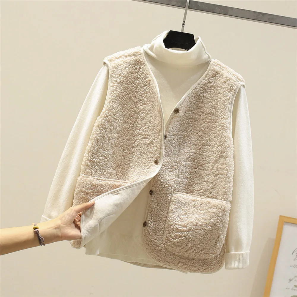 Evelyn | Warm classic vest - Image 9