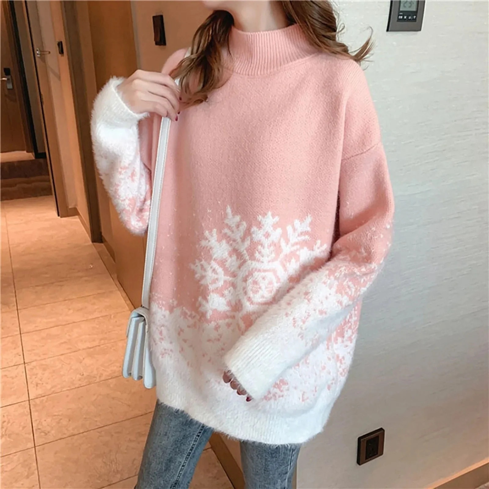 Fabiana | Fluffy sweater with a snowflake motif - Image 3