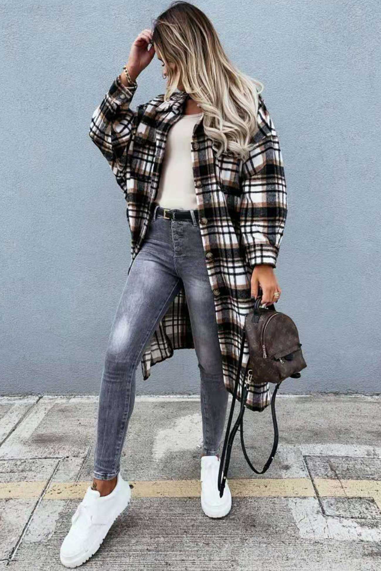 Fabienne | Long, contrasting checked jacket - Image 7