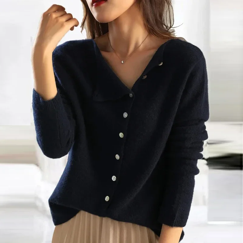 Fabiola® | Elegant sweater with trendy button closure - Image 8