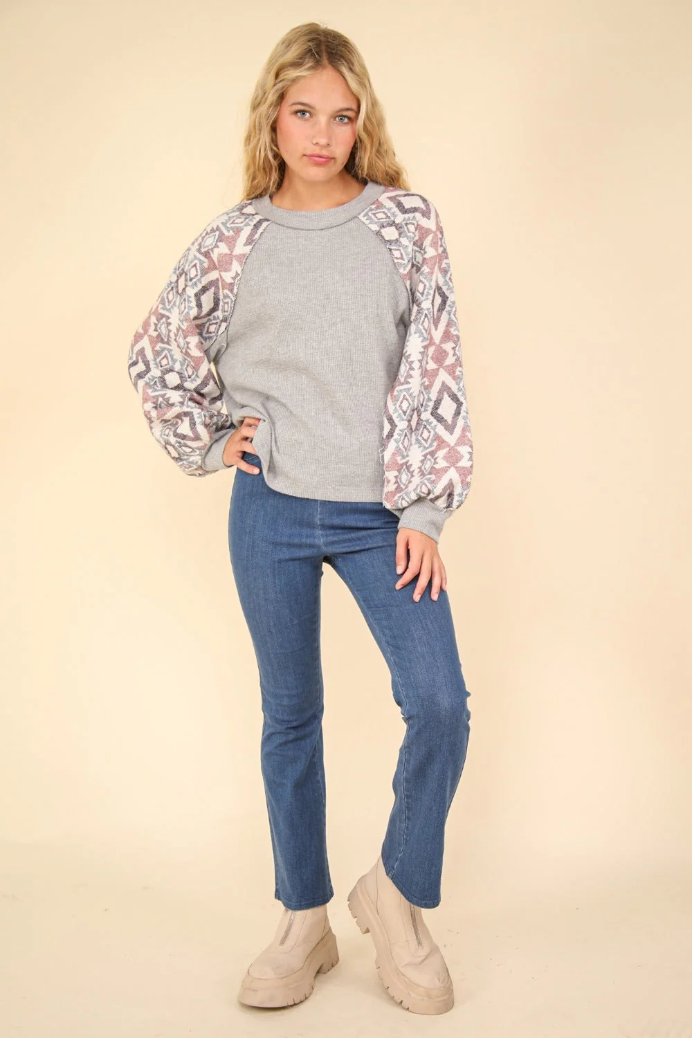 Fatima | Printed long-sleeved knitted top with a crew neck - Image 5