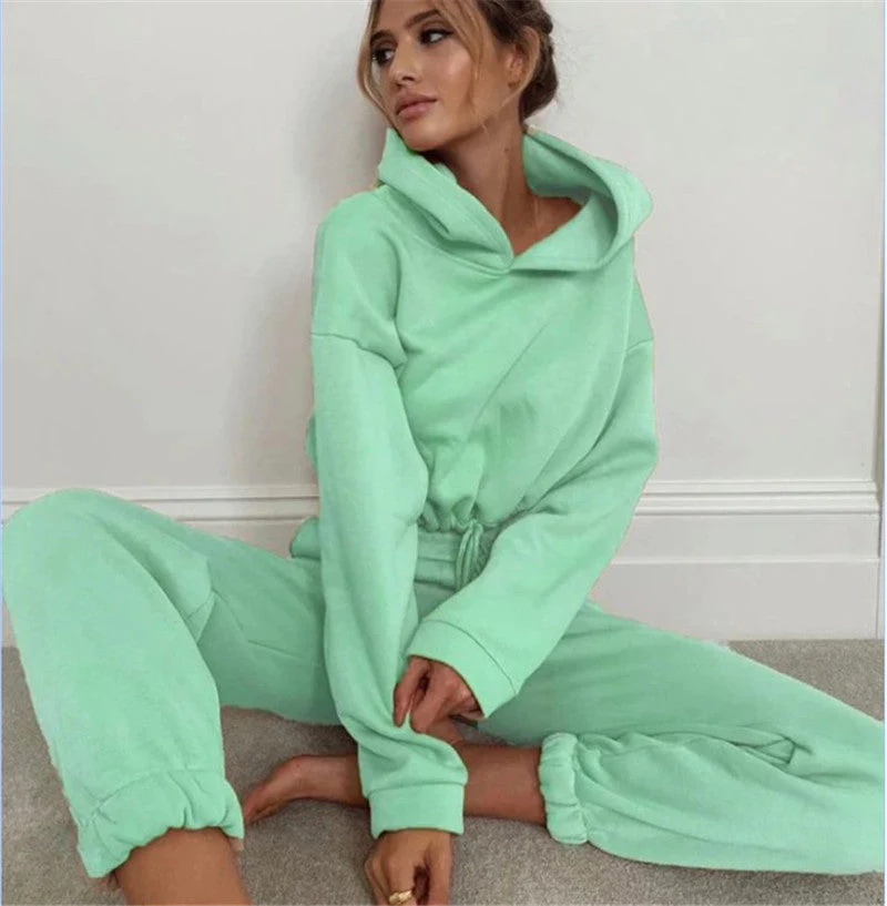 Fiorella® | Stylish and comfortable tracksuit for women at home - Image 8