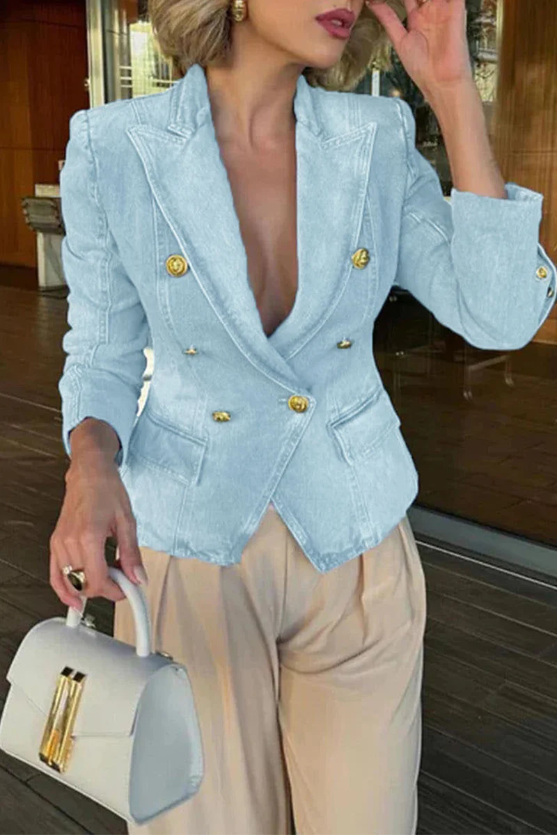 Flor | Casual outerwear with distressed buttons and reversible collar - Image 2