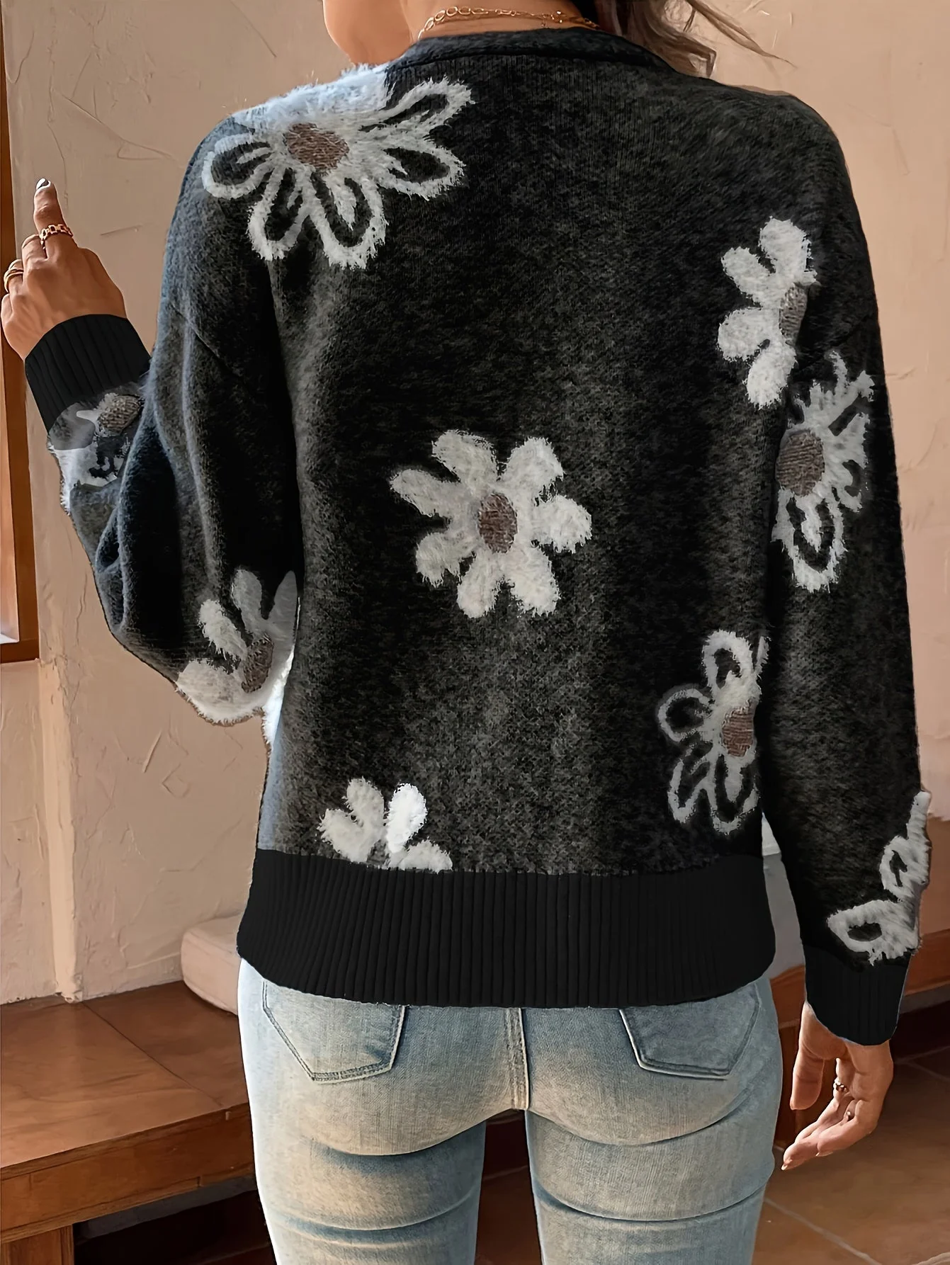 Florencia | Floral sweater for women - Image 9
