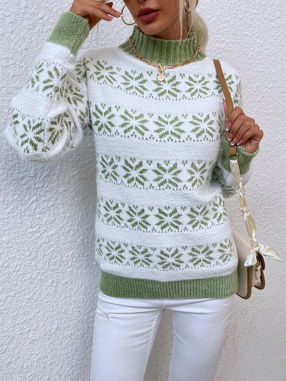Gabriela | Jacquard Christmas sweater with snowflakes - Image 3