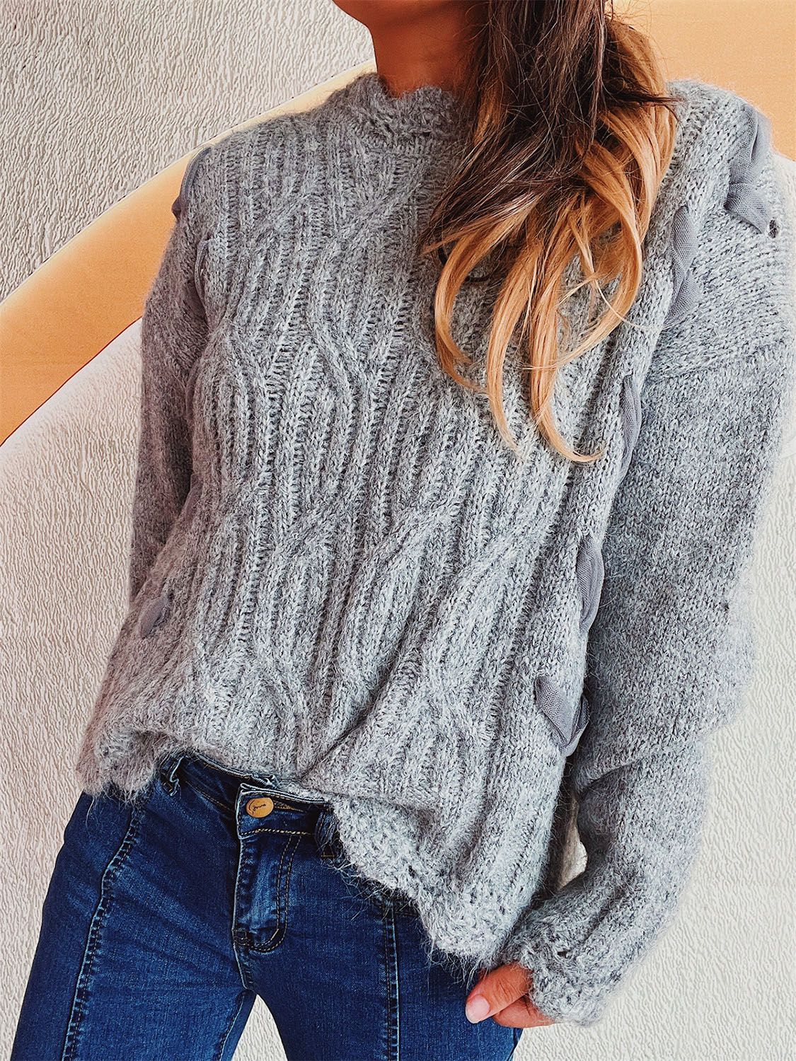 Gabriella | Long-sleeved sweater with dropped shoulders and a wavy hem - Image 7