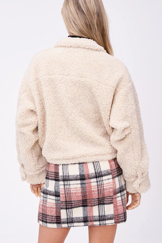 Gabrielle | SHERPA JACKET WITH FRONT POCKETS - Image 3