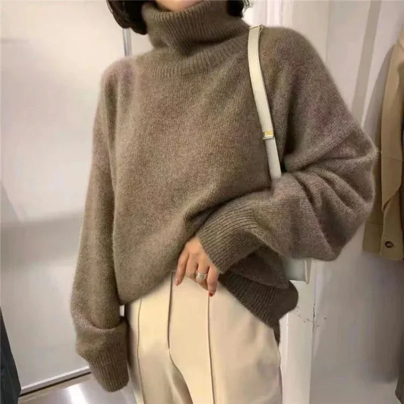 Gemma | Loose turtleneck sweater - Image 4