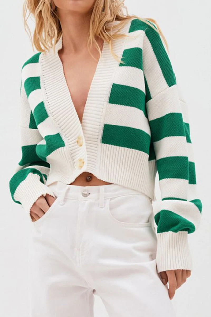 Genoveva | Streetwear outerwear with striped contrast fabric and V-neck - Image 5