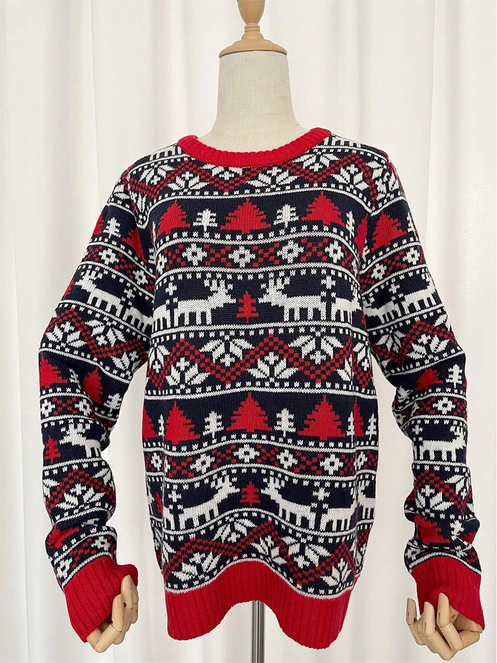 Gertrudis | Oversized Christmas Reindeer Sweater for Women - Image 8