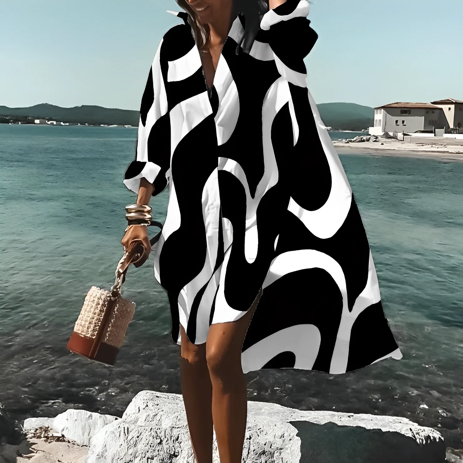 Gia® | Knee-Length Dress With Unique Print