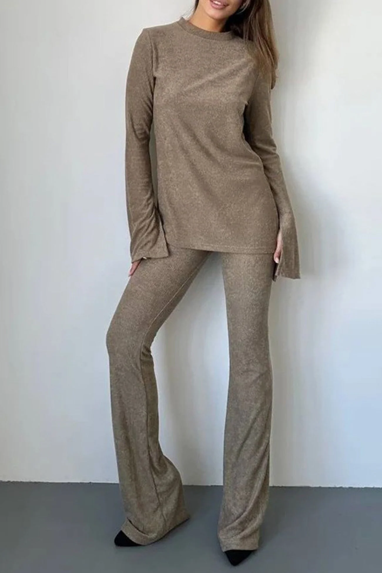 Gina | Solid set with knitted tops and long pants with flared sleeves
