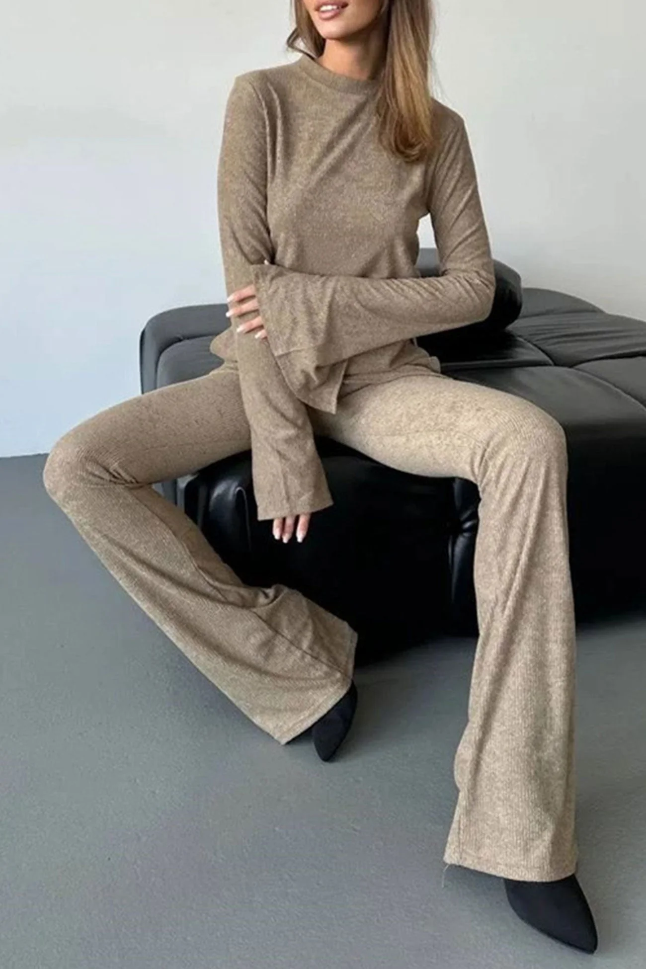 Gina | Solid set with knitted tops and long pants with flared sleeves - Image 2