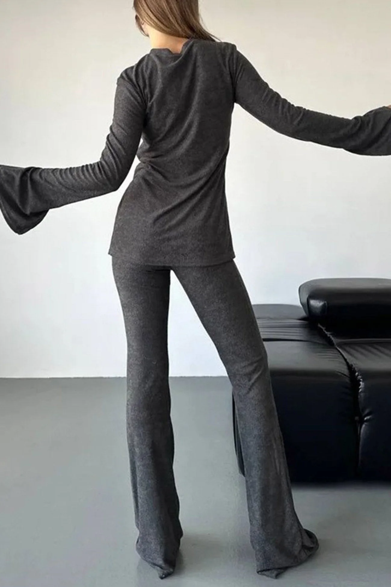 Gina | Solid set with knitted tops and long pants with flared sleeves - Image 6