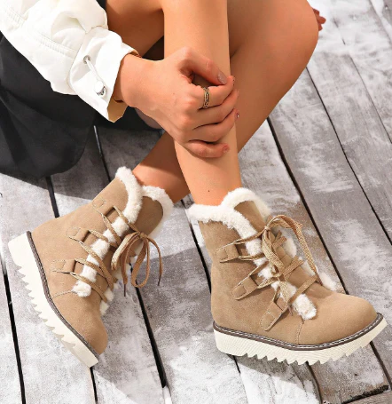 Guillermina | Thick lace-up snow boots with fleece lining