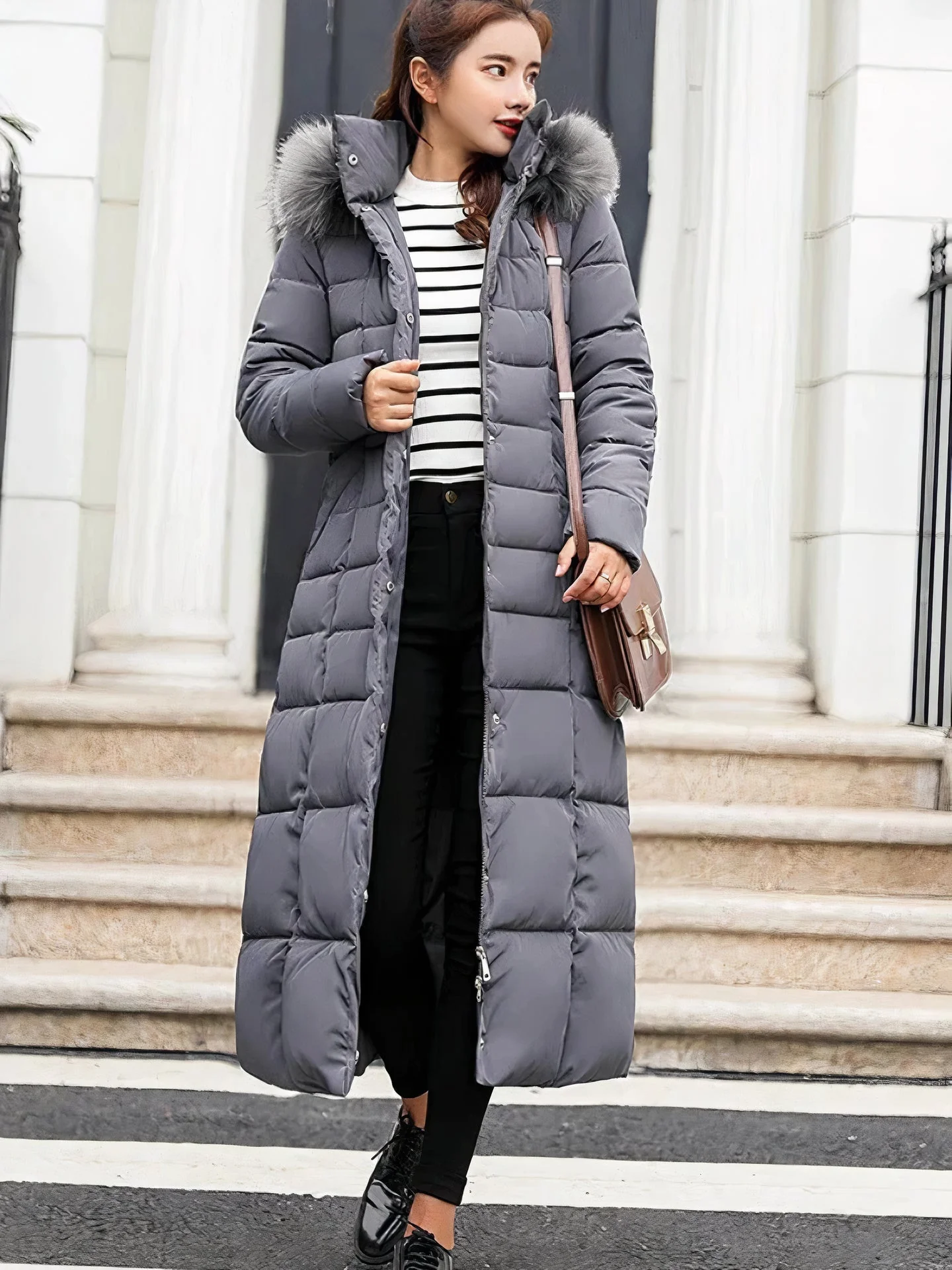 Guillermina | Long and warm winter coat for women - Image 3