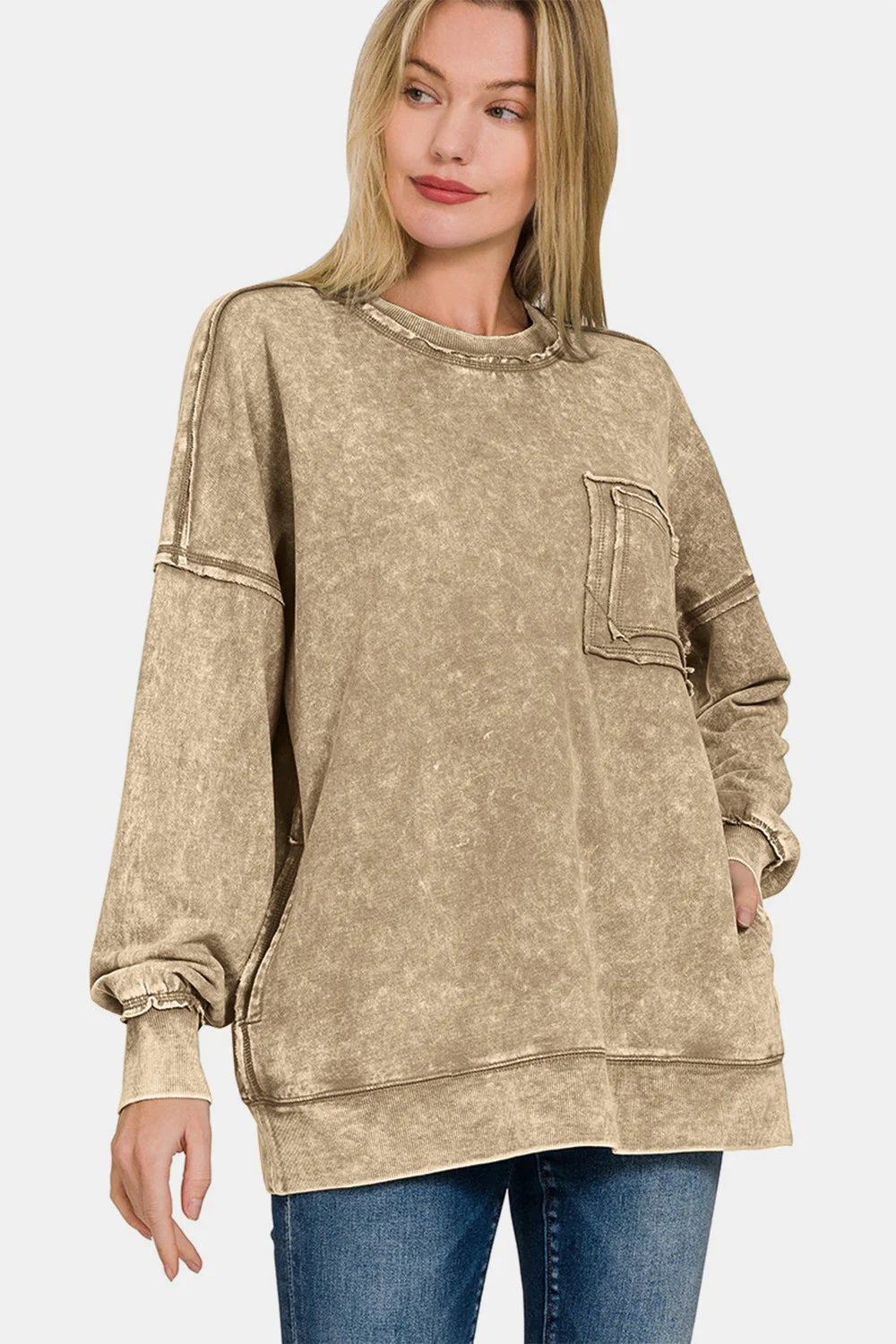 Hannelore | Sweatshirt with an exposed seam and a crew neck and dropped shoulders - Image 3