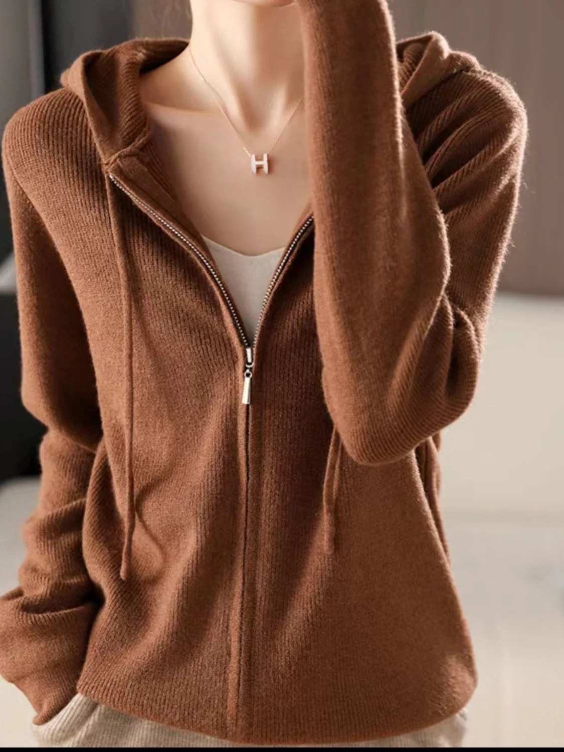 Helga | Long sleeve hoodie with drawstring and zip fastening - Image 3