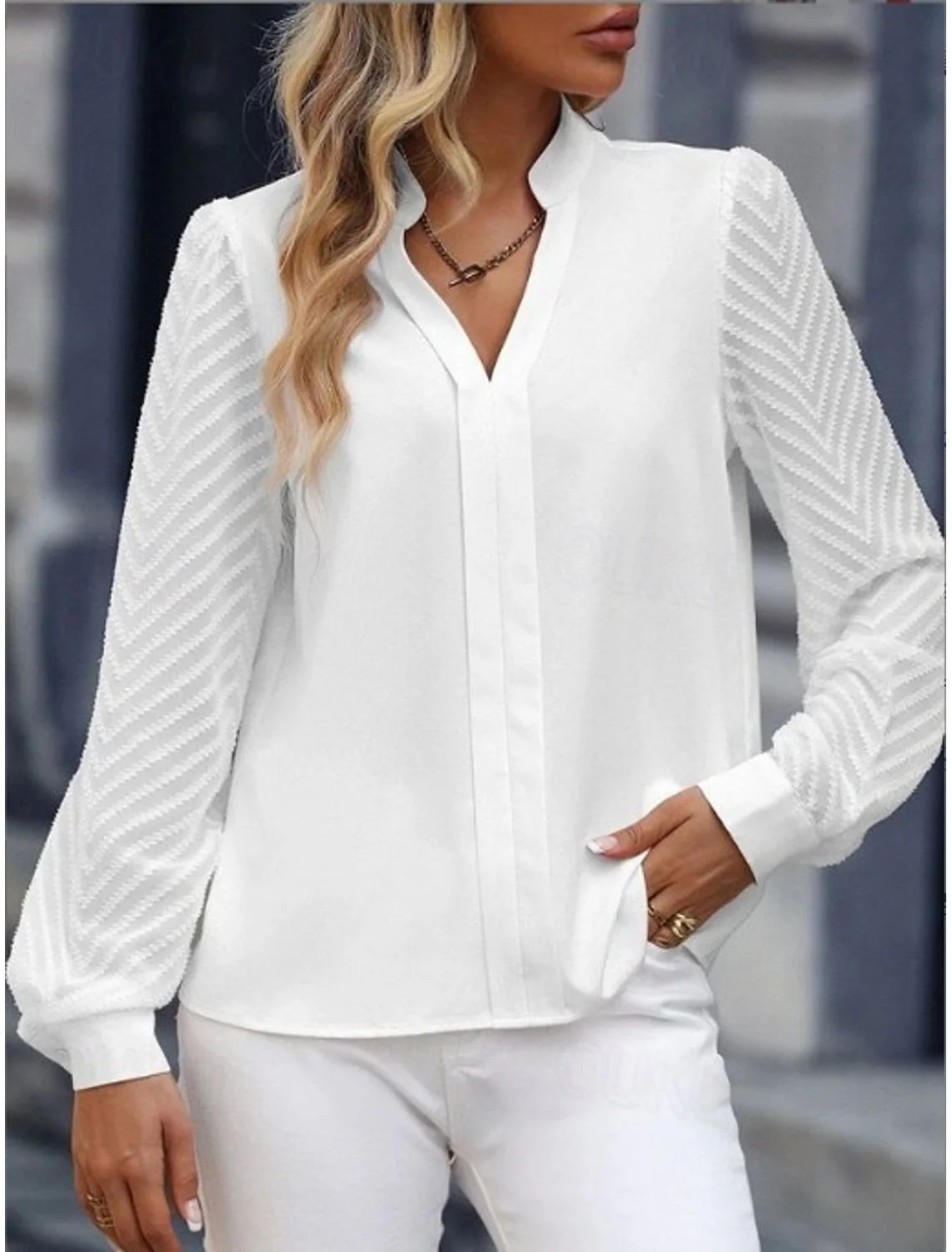 Helga® | Stylish Summer Top With V-Neck