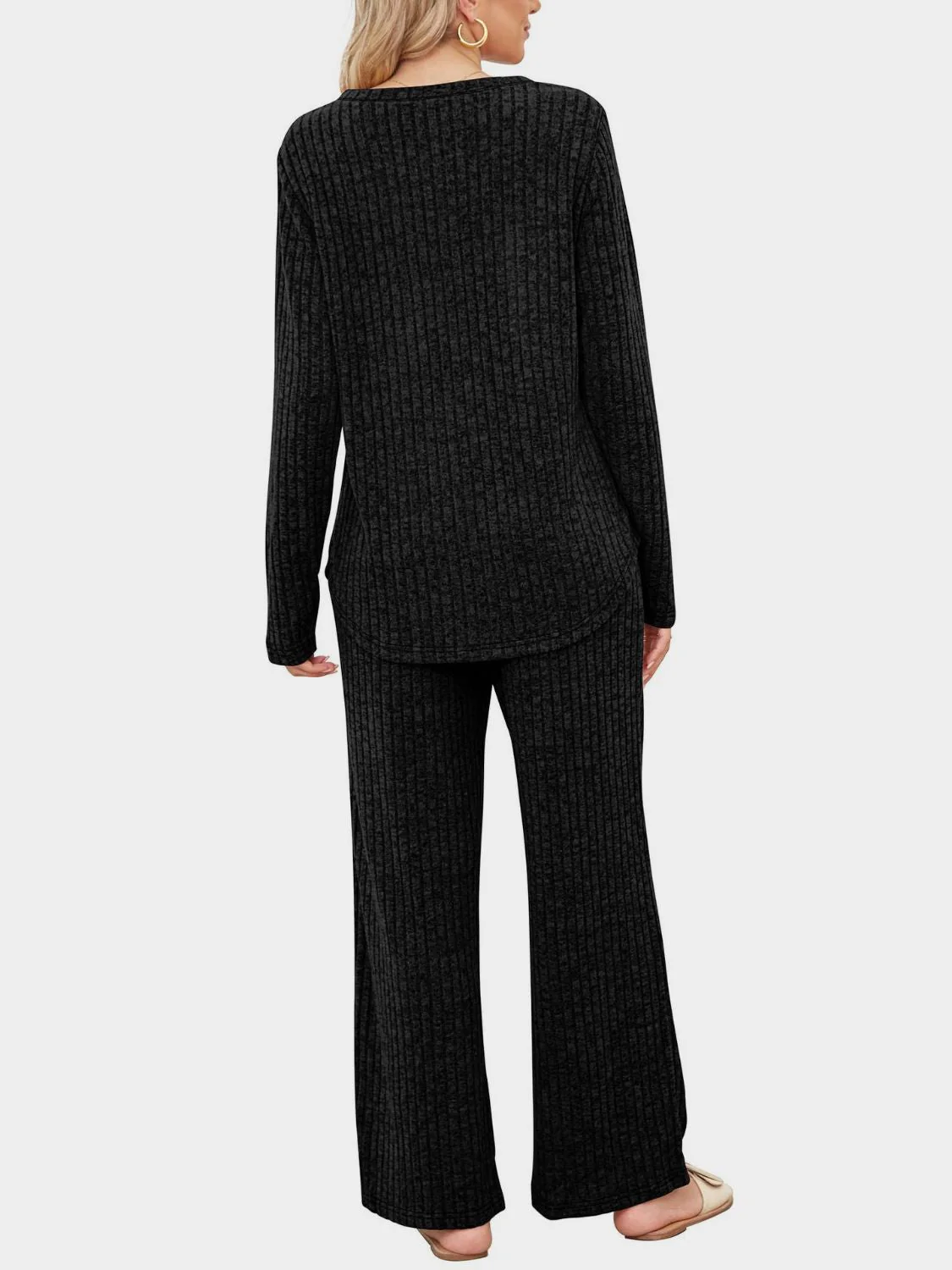 Henriette | Set consisting of a long-sleeved top and crew-neck trousers - Image 32