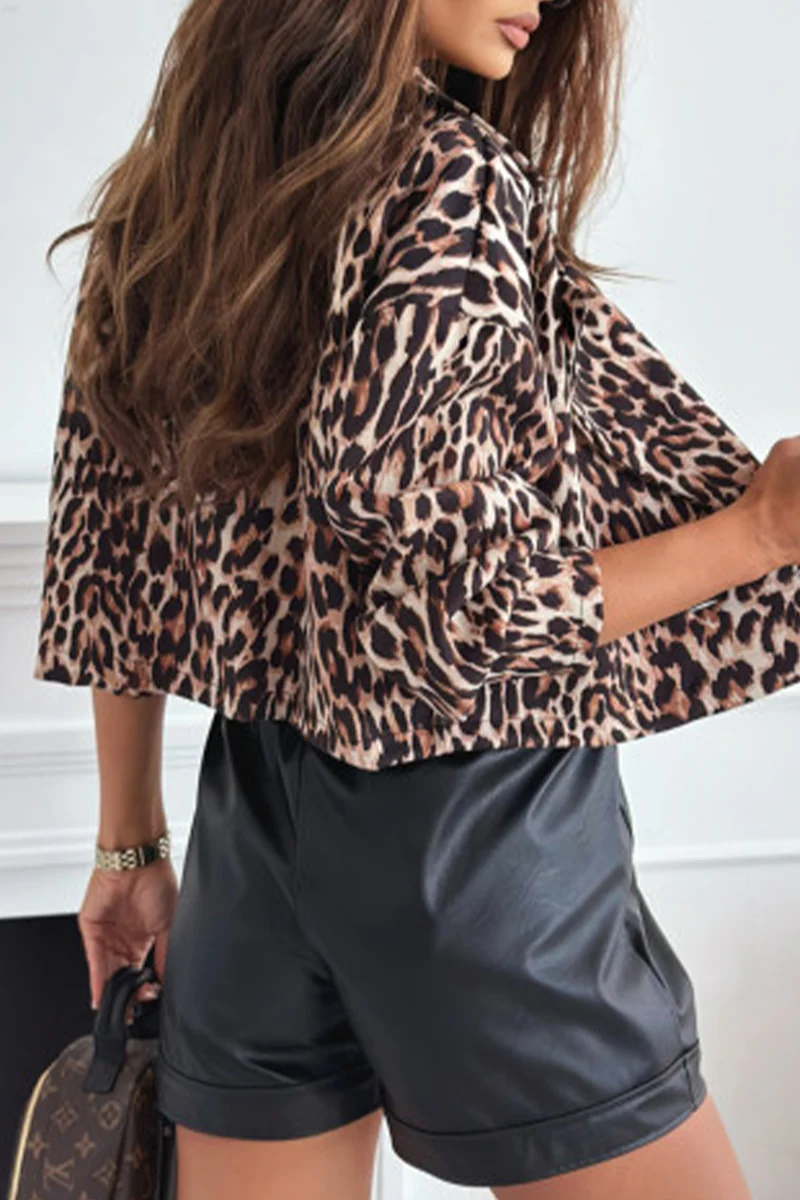 Herma | Casual street outerwear with zebra print and leopard buttons and contrast reversible collar - Image 11