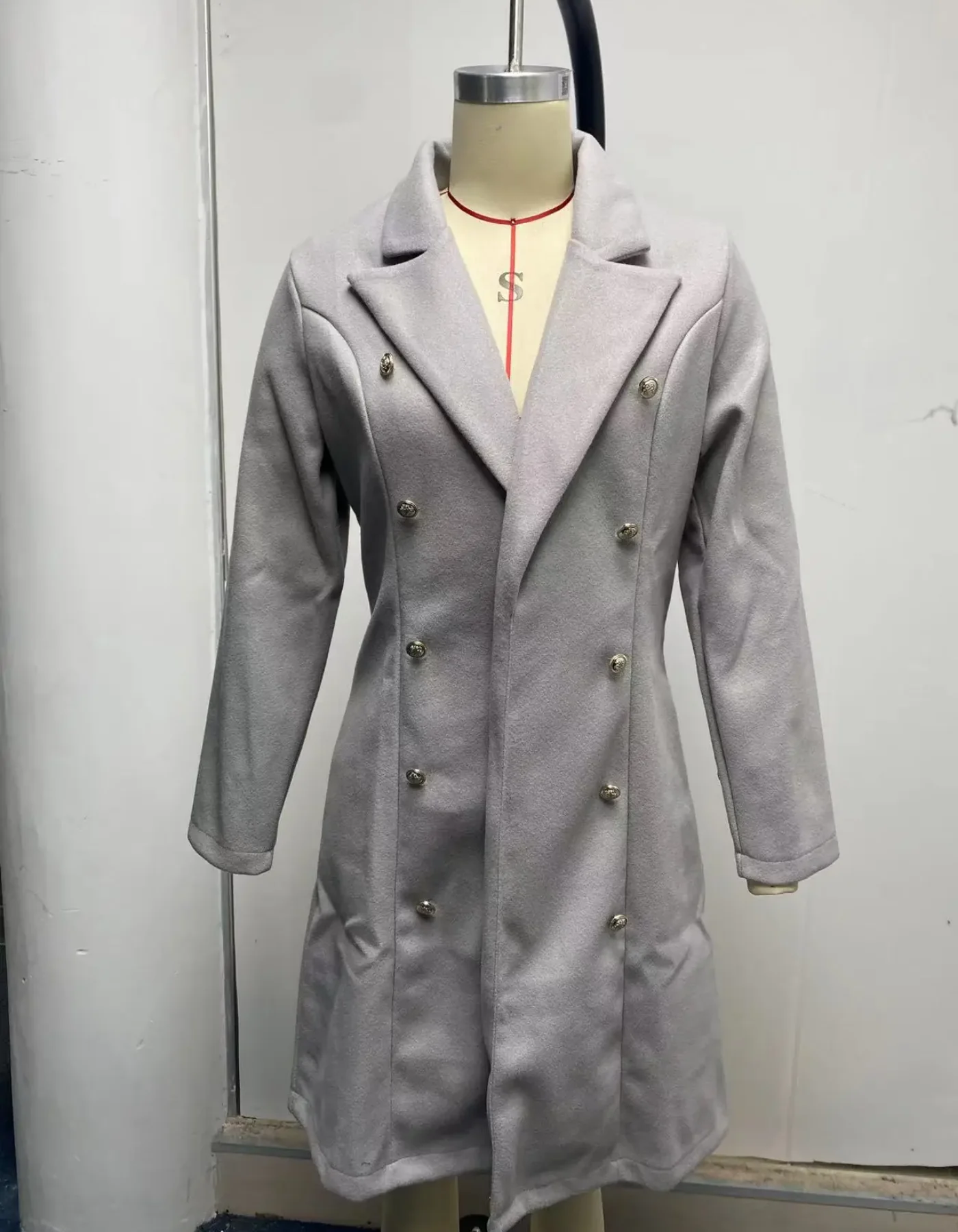 Hilda | Elegant and casual winter garment - Image 10