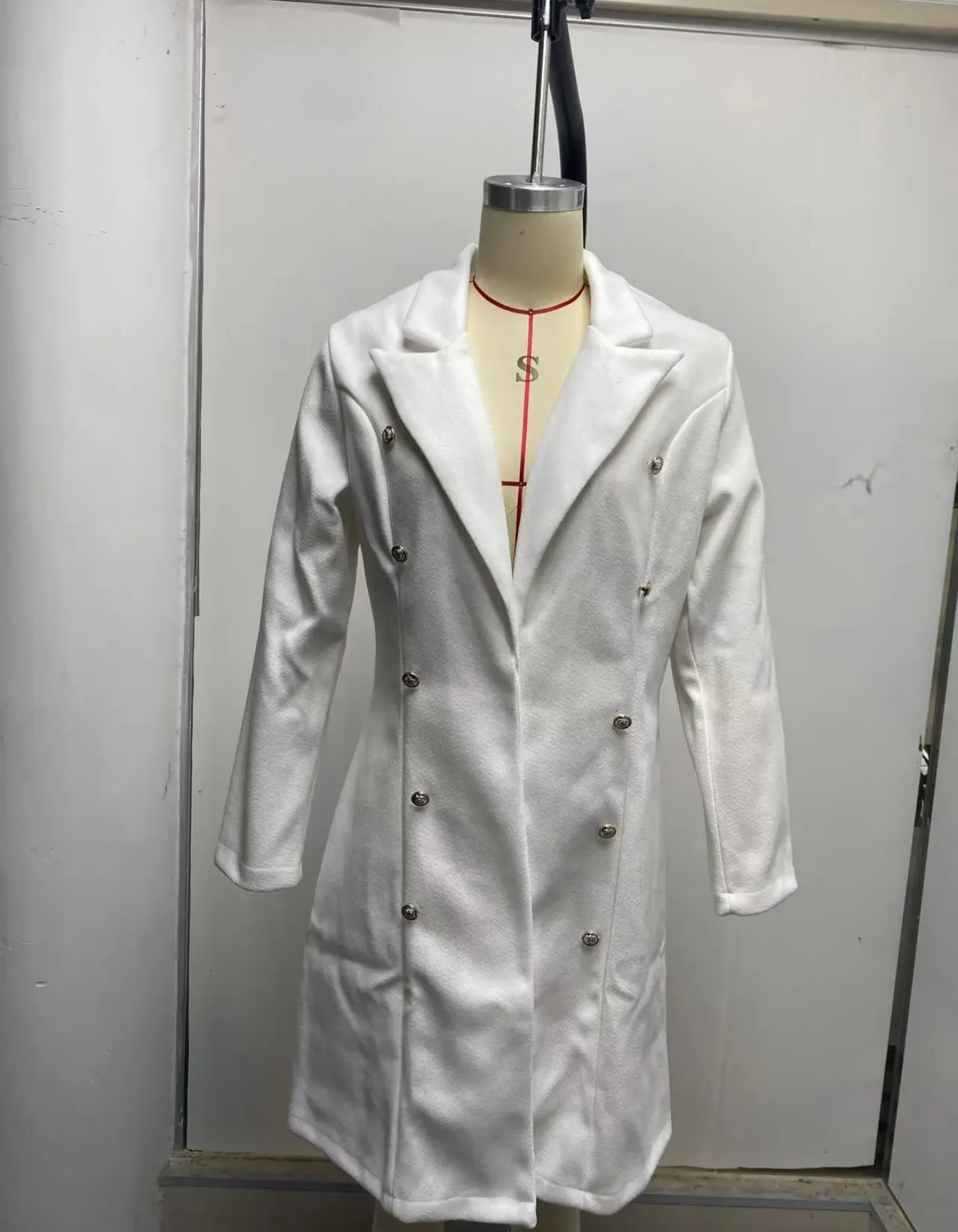 Hilda | Elegant and casual winter garment - Image 19
