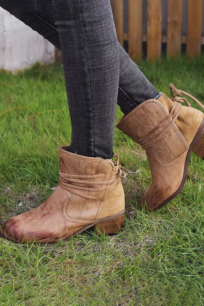 Hortensia | Supportive and fashionable orthopedic footwear - Image 2