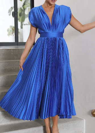 Ilaria® | Elegant Dress With Sleeves - Image 14