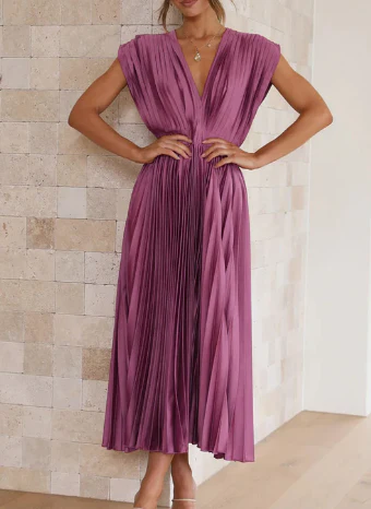 Ilaria® | Elegant Dress With Sleeves - Image 22