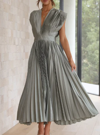 Ilaria® | Elegant Dress With Sleeves - Image 24