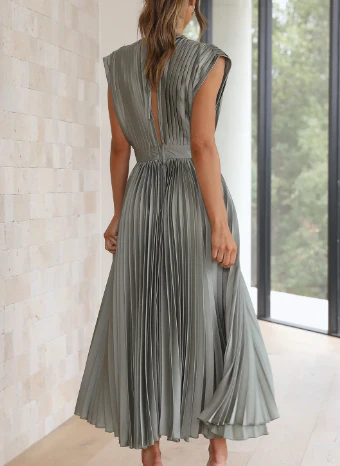 Ilaria® | Elegant Dress With Sleeves - Image 29