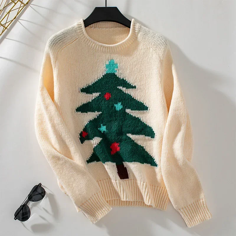 Ilona | Warm knitted sweater with Christmas tree mouse print for women and crew neck
