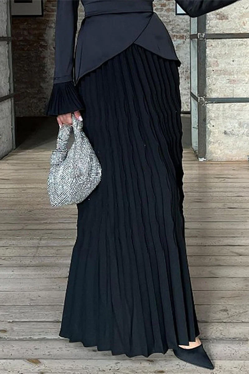 Inés | Elegant solid color pleated half turtleneck dresses from celebrities - Image 3