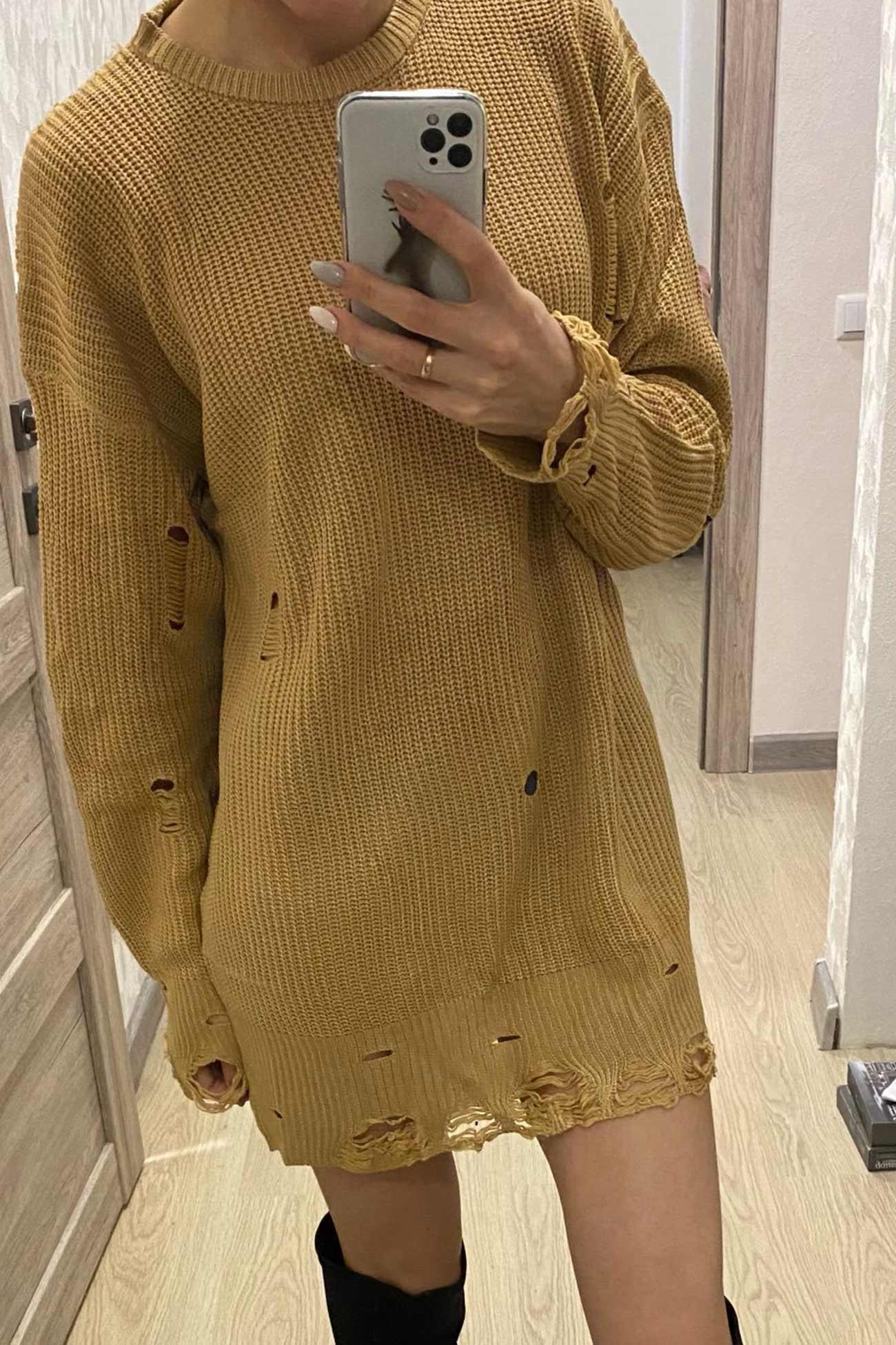 Ingrid | Solid color distressed crew neck sweater - Image 12