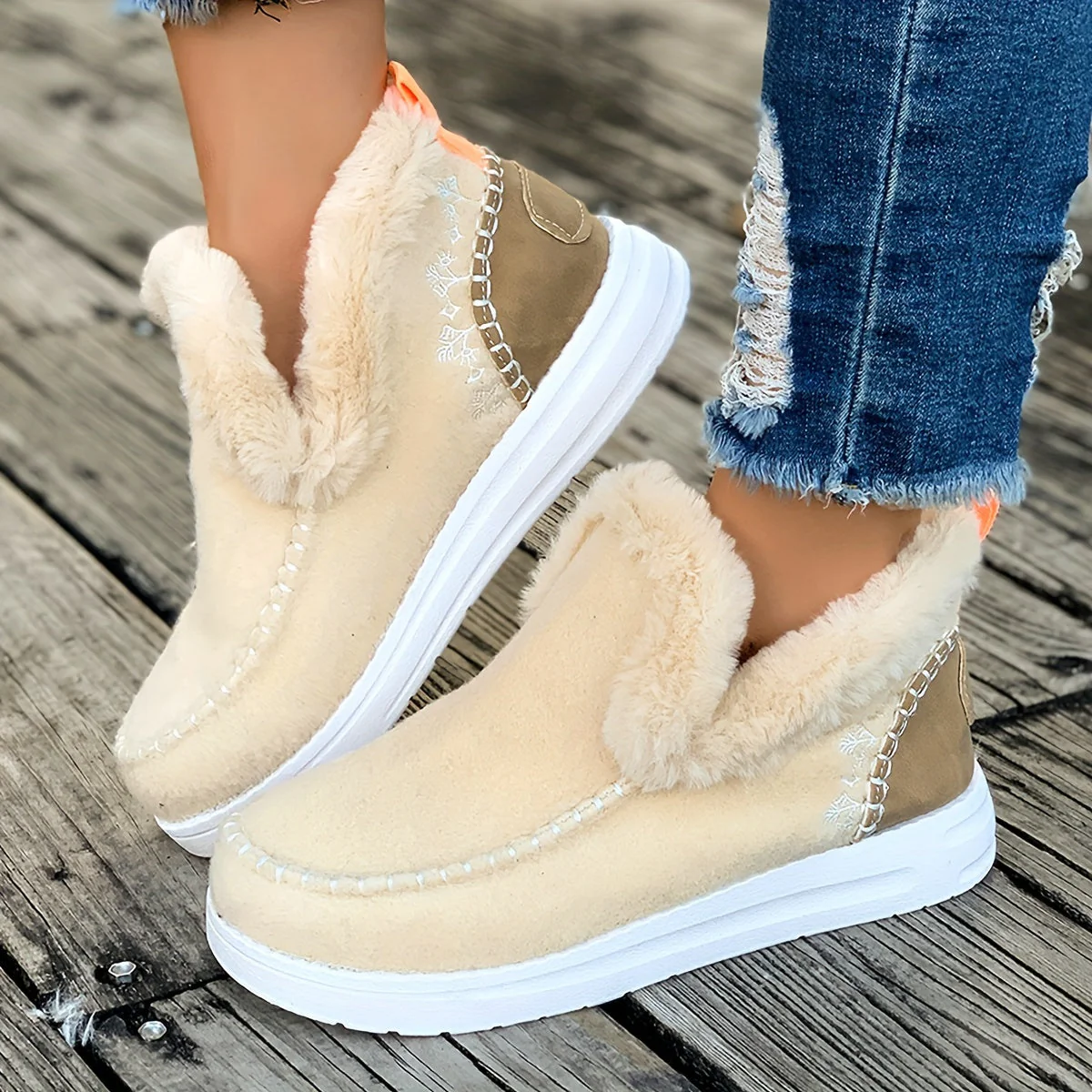 Isabel | Cozy winter slippers for women: fleece lining, PU sole and soft fabric construction - Image 3