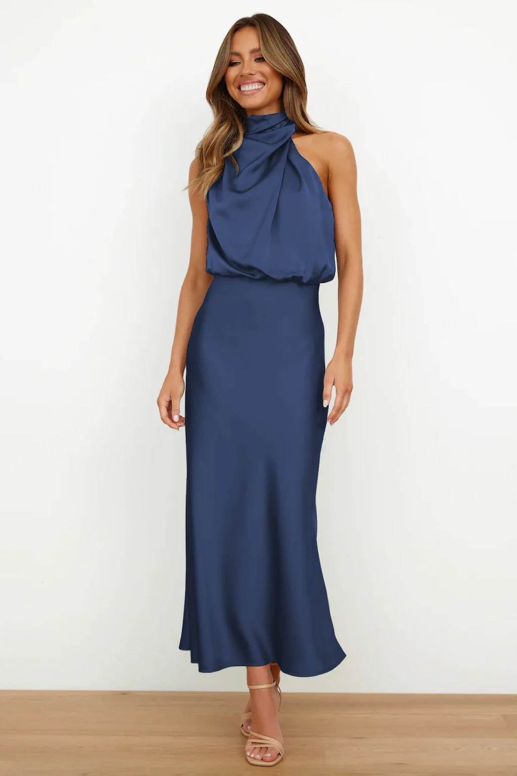 Isabella® | Maxi Dress With High Neck - Image 10