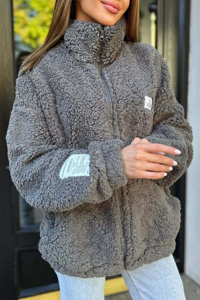 Ivonne | Casual outerwear with a fluffy turn-down collar and pocket for everyday use - Image 3
