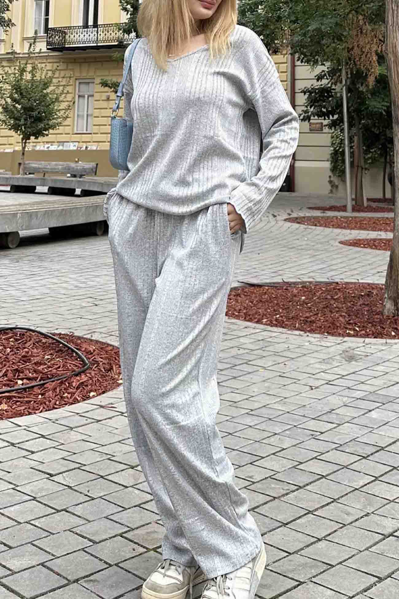 Jana | Ribbed V-neck long sleeve two piece set - Image 4