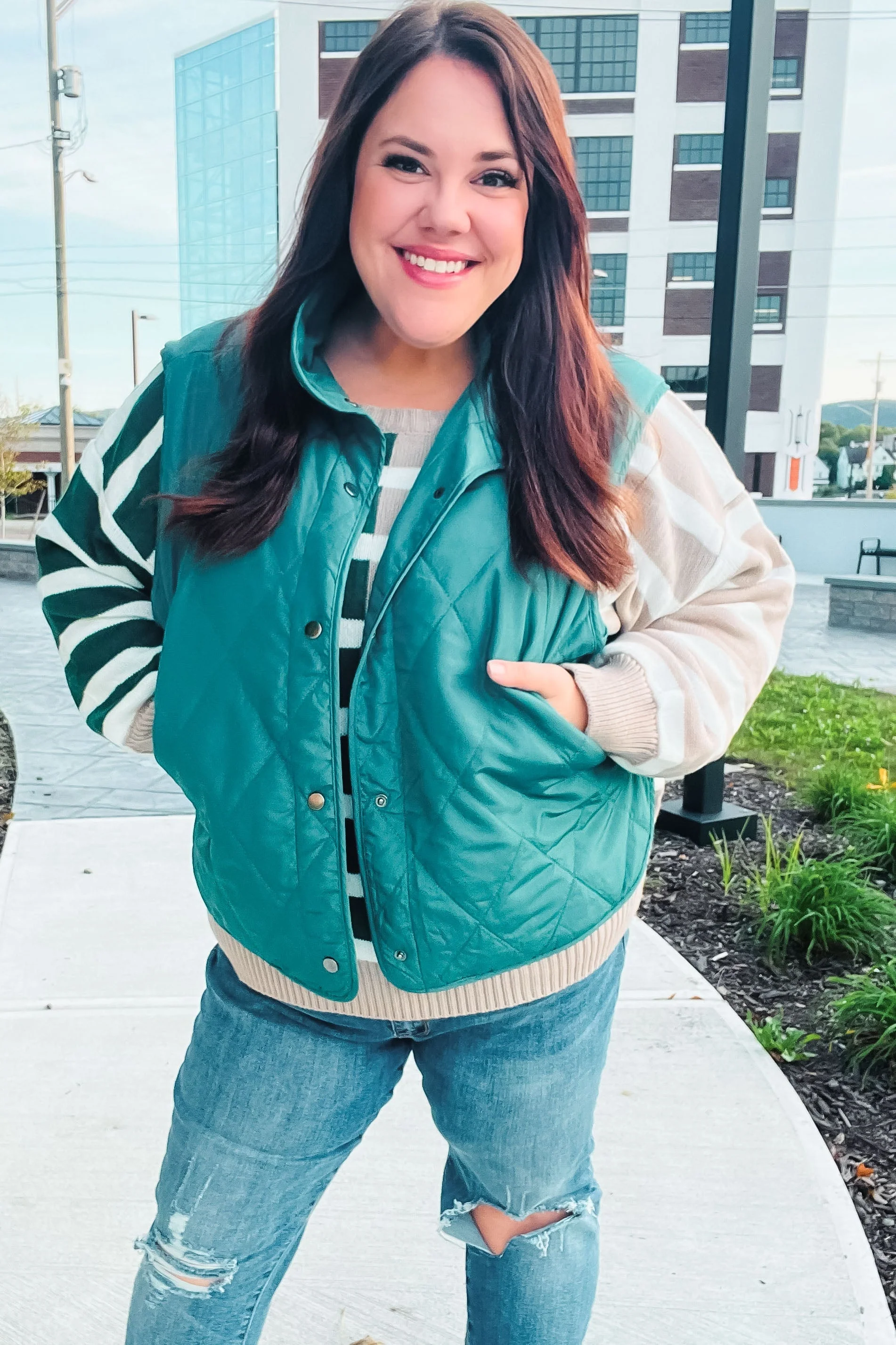 Jeanette | Weekend Ready quilted vest in hunter green with snap fasteners - Image 10